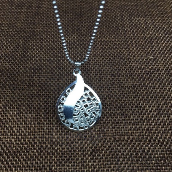 ➰Stamped Stainless Necklace - Picture 2 of 2